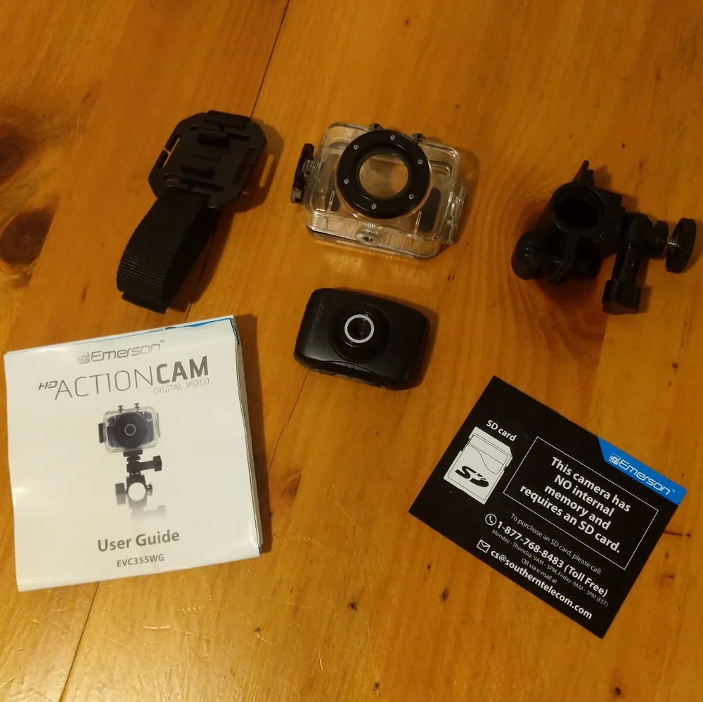Emerson HD action cam digital video with 32 GB sundisc memory card bundle